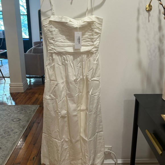 Reformation Dresses & Skirts - Reformation - Lissa Dress